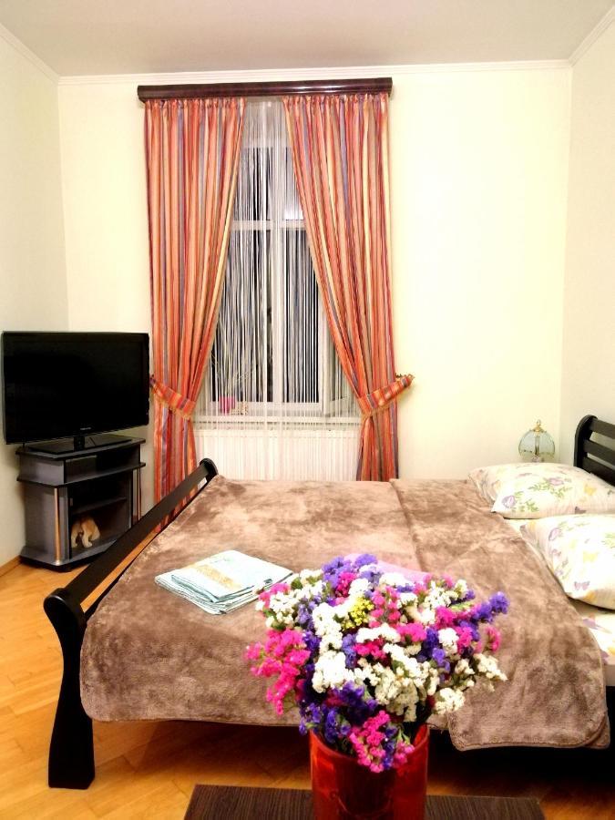 Apartament The Heart Of Lwów Zewnętrze zdjęcie